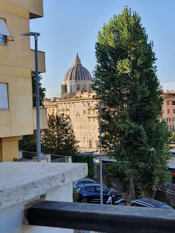 Chic Apartment Near St. Peter’s Square gallery image 2