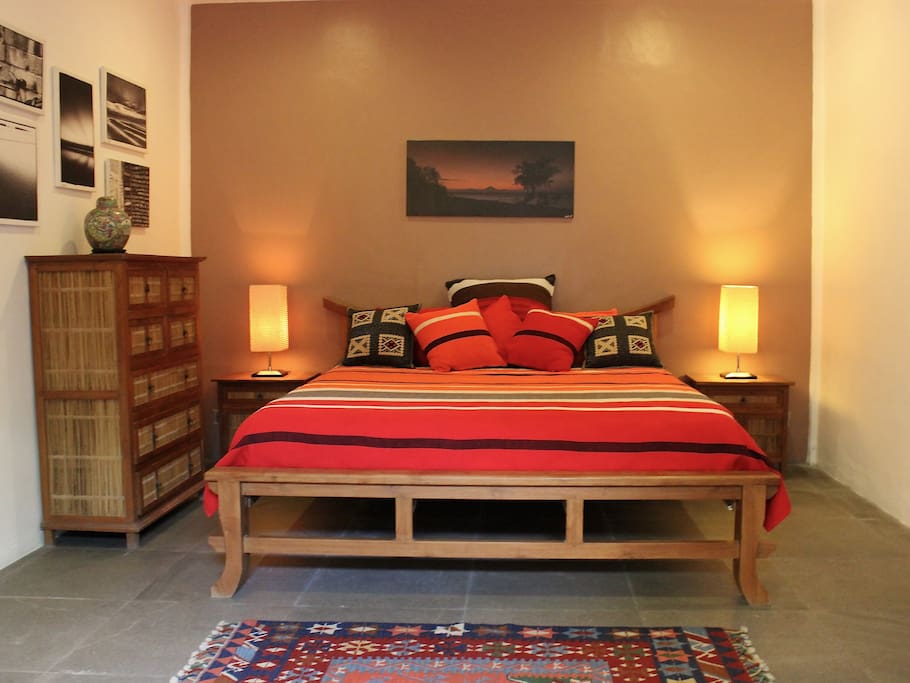 Large bright room! With a 2.20 x 2.20 bed!