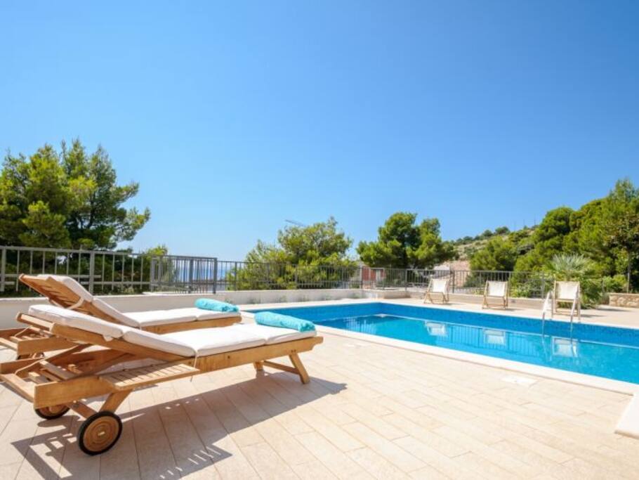 Villa Florijan - Private Pool (10m x 5m)