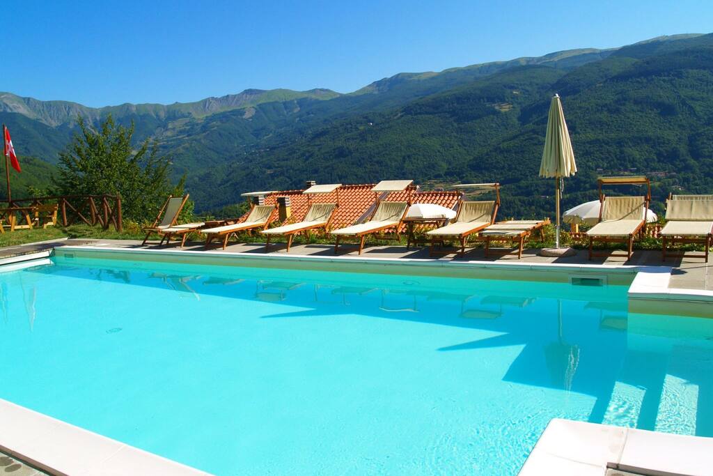 Holiday Home Swimming Pool