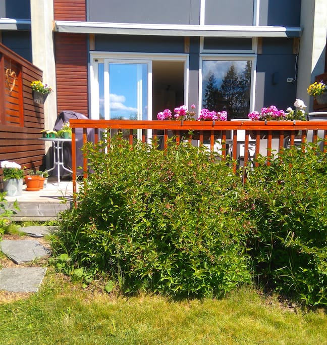 Cosy 20 sqm private porch
