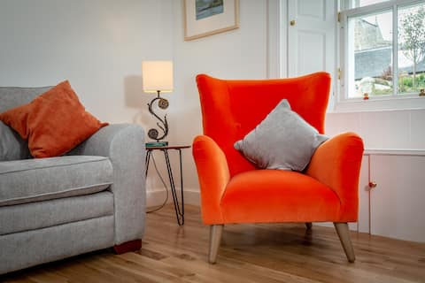 Successful Airbnb property: Crail cottage with gardens, sea views, parking in Fife