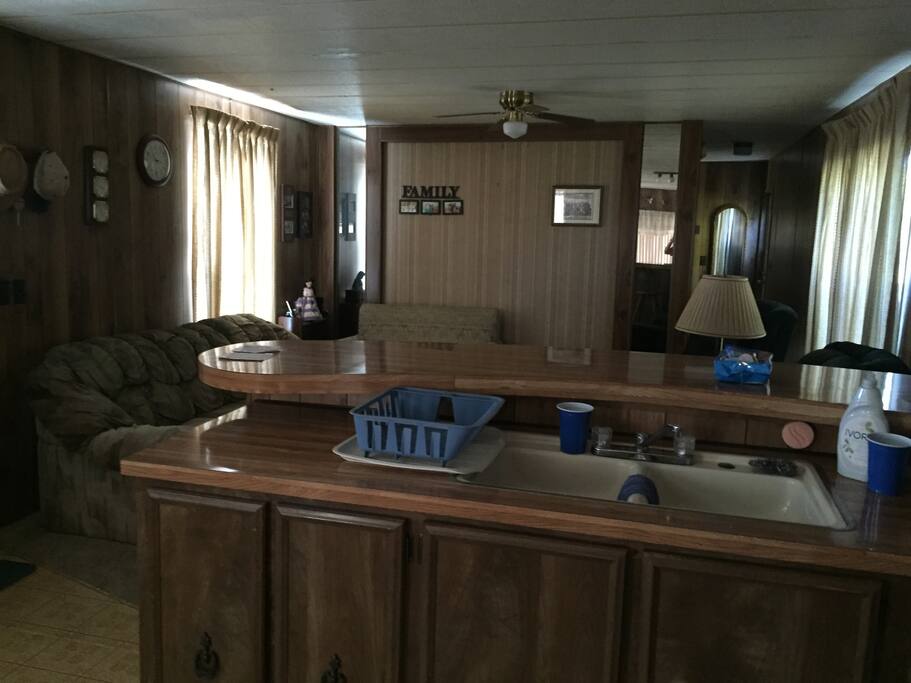 Open floor plan. Queen sofa sleeper.