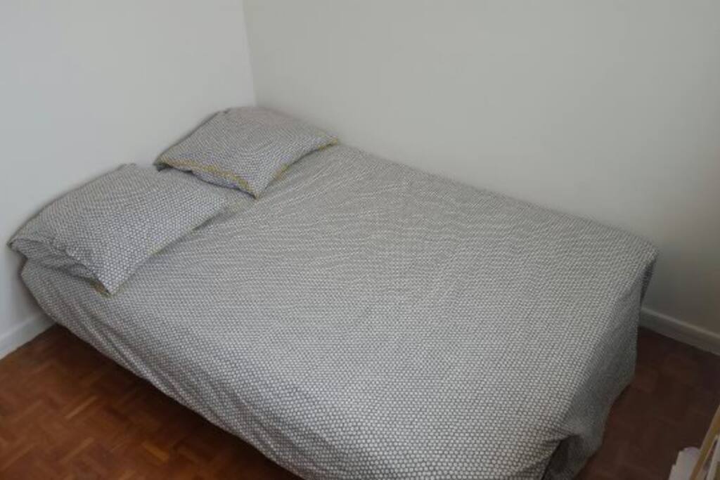 Bedroom / Lit dans votre chambre