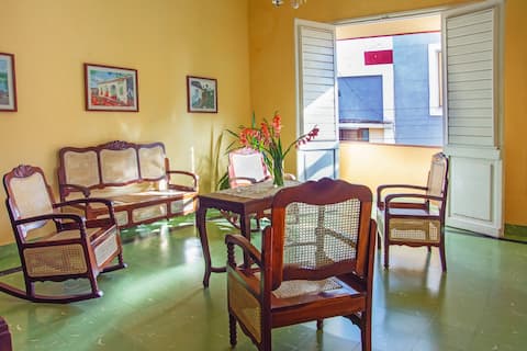 Hostal Amalia: Terrace + WIFI + Power Backup