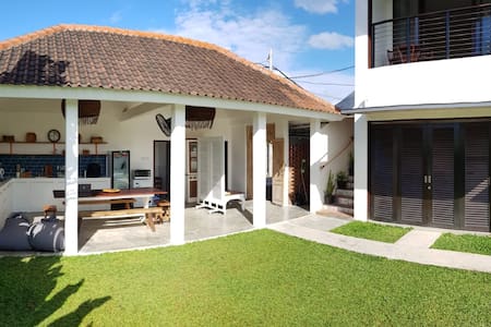 Lena's Living - Beautiful, Spacious& Quiet- Room 5