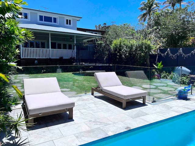 Family Beach House – sleeps 9