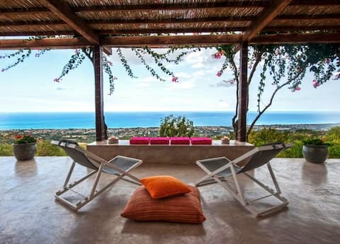 Villa with pool near Cefalù