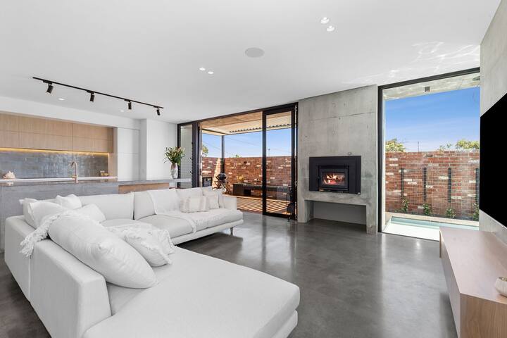 The Concrete Beach Pad! -pool and spa gallery image 4