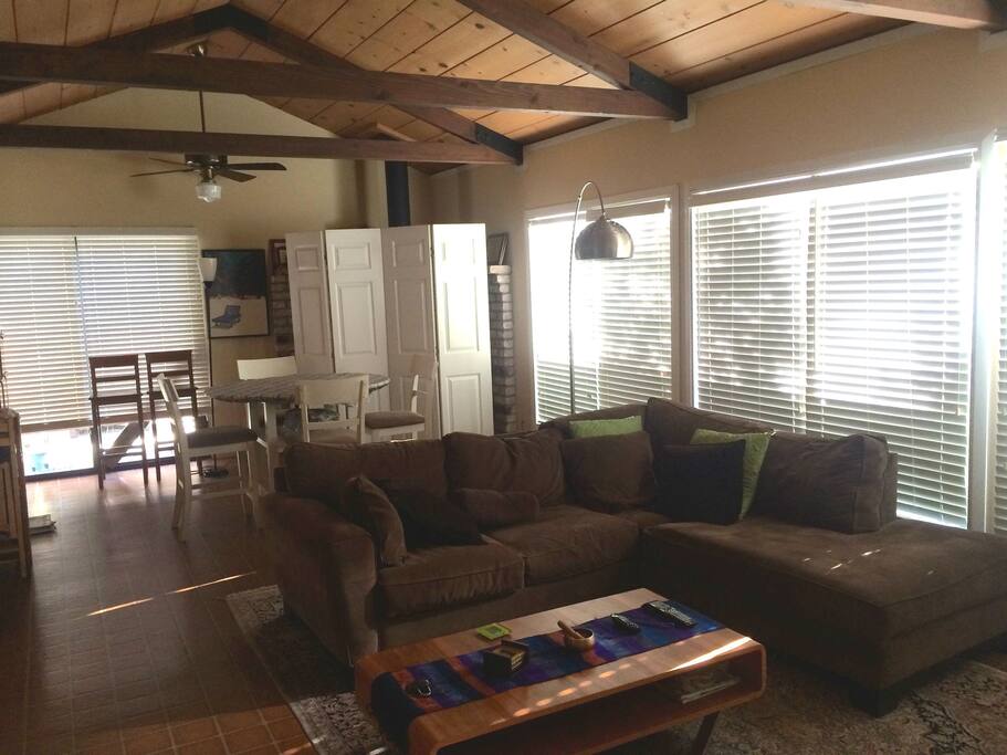 18 x 24' Great Room, Seating for 15. Game table.