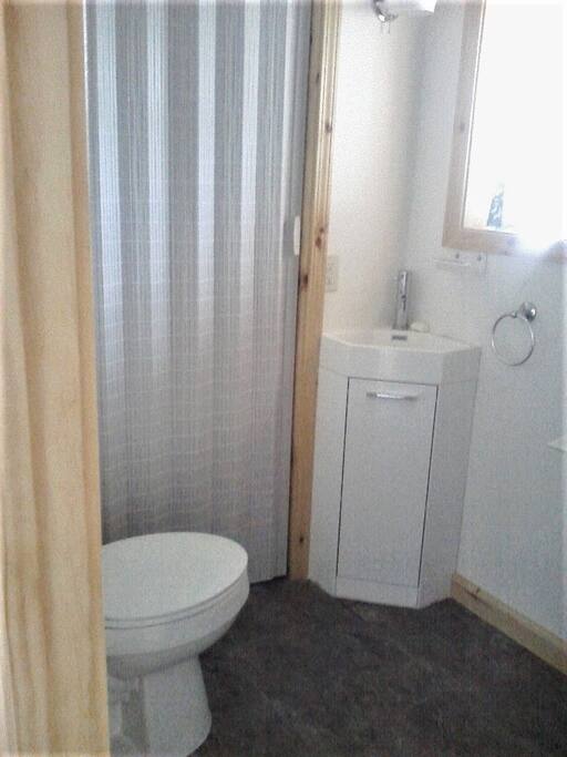1st floor bathroom