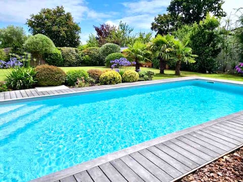 Luxury villa in Pornic, swimming pool, beach within walking distance