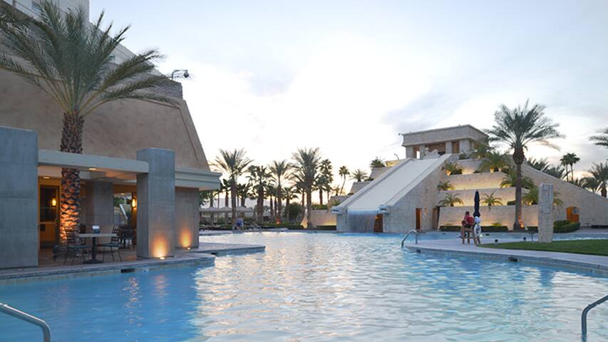 Cancun Resort- Las Vegas- 2 bdrm Penthouse gallery image 3