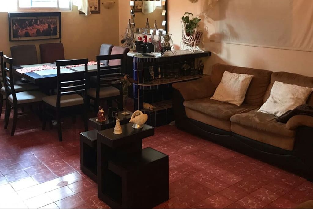 Area común para todos los habitantes de la casa, un lugar cálido.