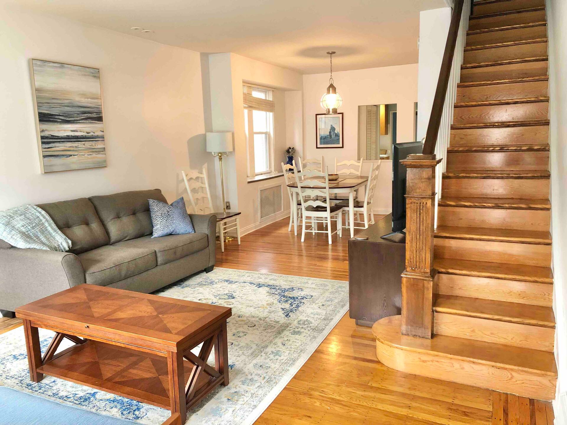 Three Bedroom Ventnor Beach House—Sunset Bay View