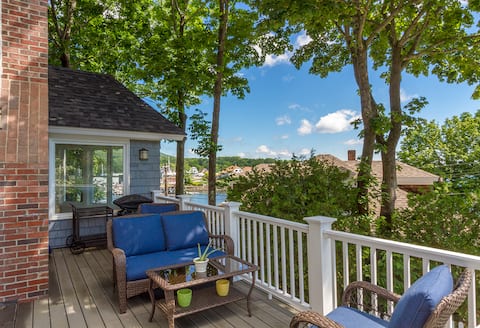 Bay Cottage - Camden Home with a View