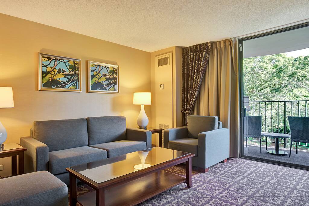 Junior Suite - Living Room