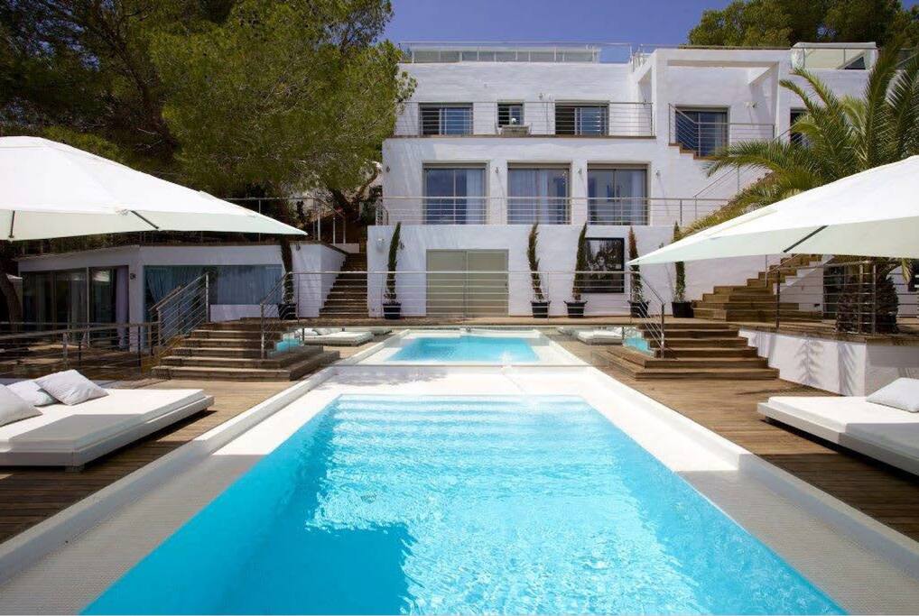 Pool day view