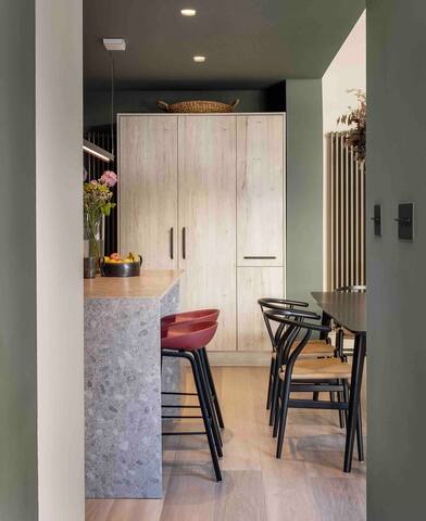 Clifton Village Garden Apartment gallery image 5