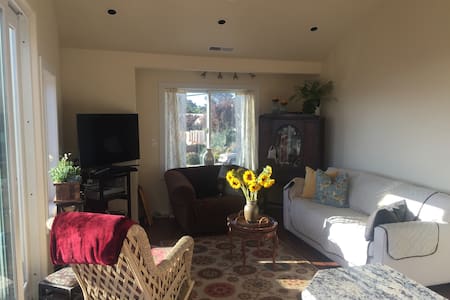 Sunny Seaside Bungalow