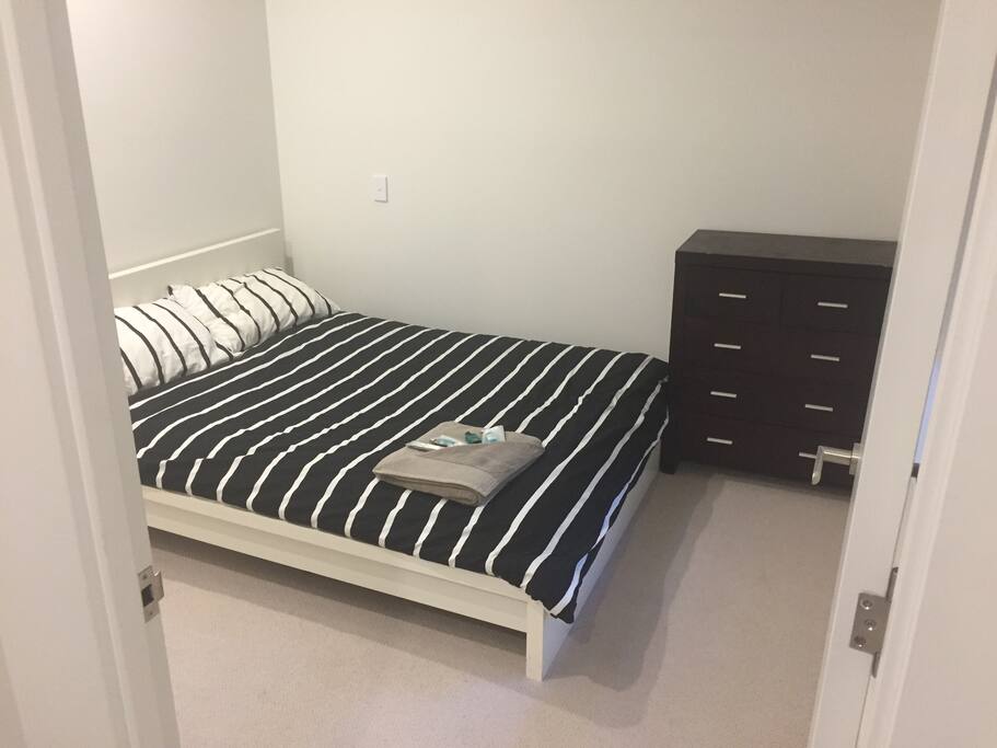 Guest bedroom