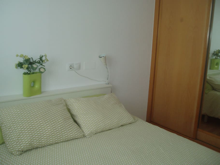 Dormitorio Principal
con armario empotrado