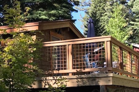 West Lake Tahoe - Tahoma Hideaway
