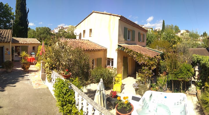 Villa Provençale, Calme, Spa, Jardin Méditerranéen - Grasse
