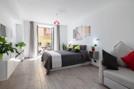 ErKaNi Suite Sorrento