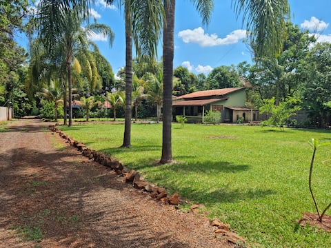 Chácara 16 pessoas, 5Q, 4 suítes, piscina aquecida