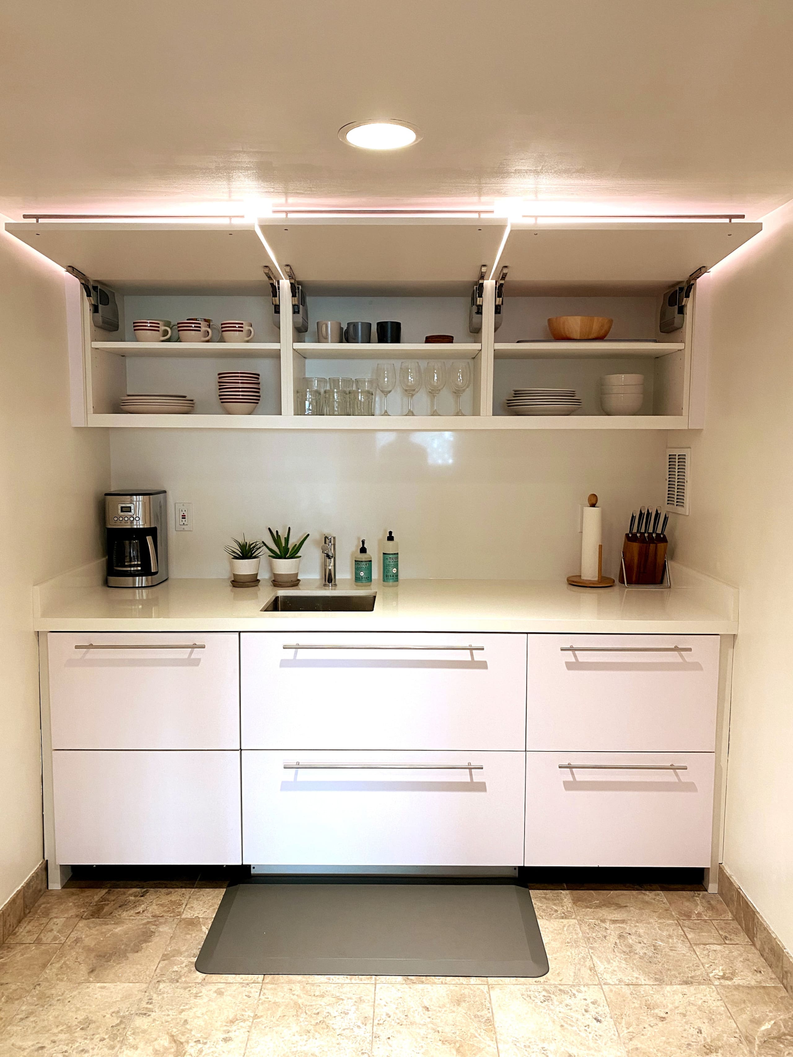 Home in San Francisco · ★4.98 · 3 bedrooms · 3 beds · 1 bath - Image 8