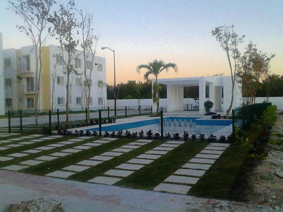 Hermosa Alberca, Chapoteadero y Asadores