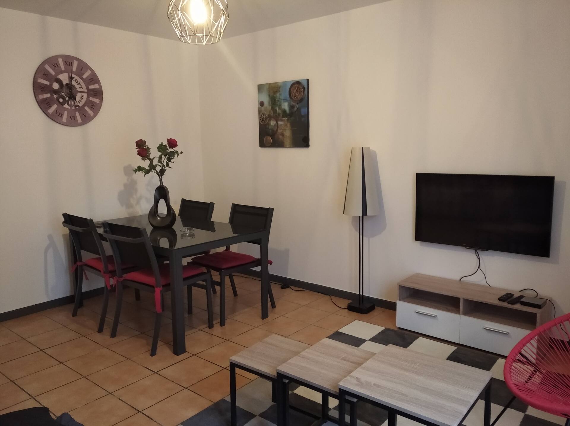 Entire accommodation in Issoire, 3 minutes from the highway