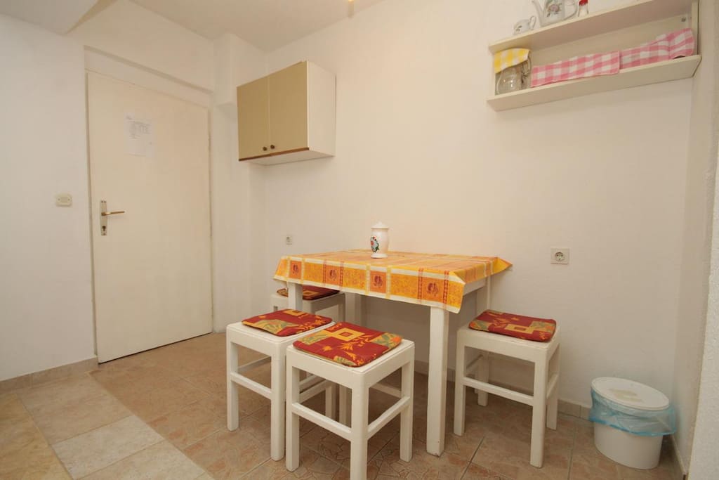 Dining room, Surface: 9 m²