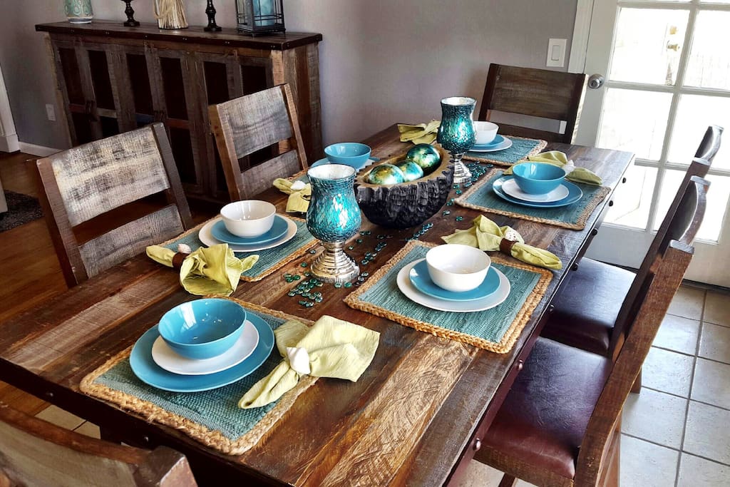 Image yourself with your family at this amazing dinner table enjoying yourselves.