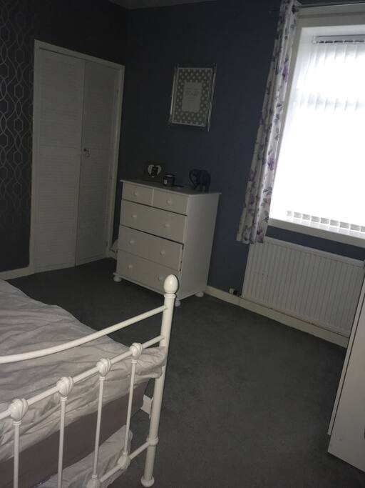 Guest bedroom