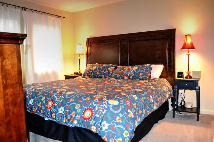 חדר שינה ראשי בגודל נוח