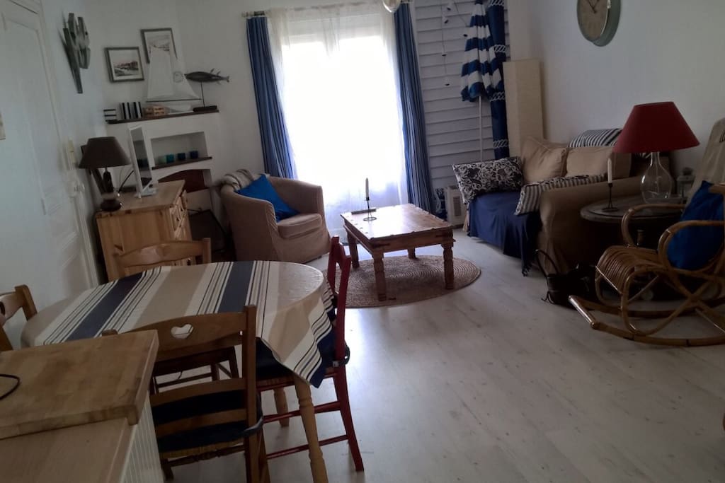Vue salle à manger /salon
