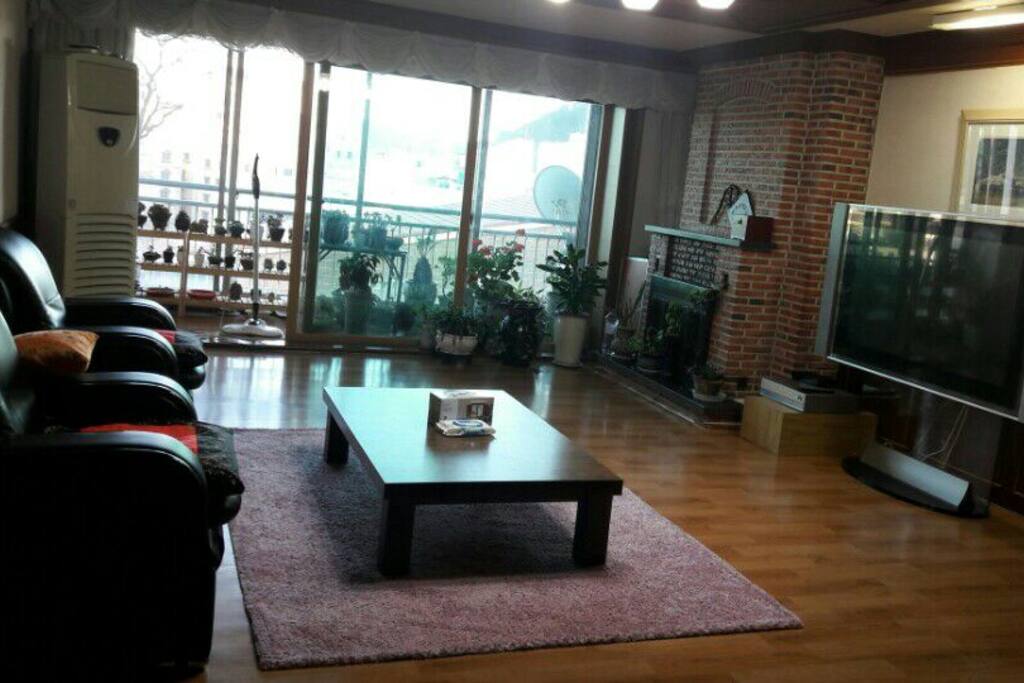 거실1 방2. 욕실1. 부엌1 집을단독으로다사용하실수있읍니다