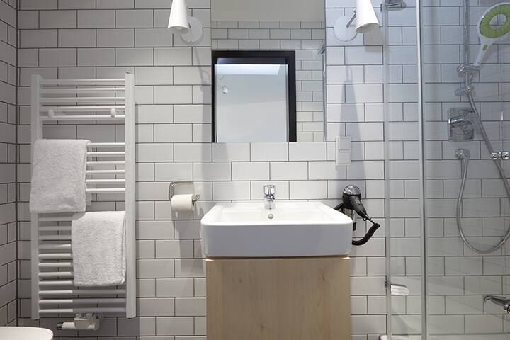 Generator Mitte – Superior Suite gallery image 5