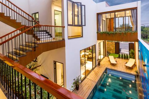 Beach Villa: Private Pool, 3BR -Close Beach 1min