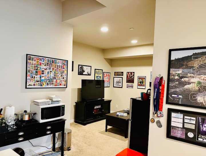 Snoqualmie Apartment Suite With Private Entrance - North Bend, WA