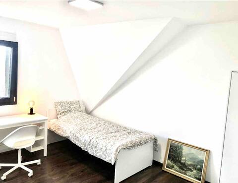 Studio, 20' in Paris by tram 9 (35)