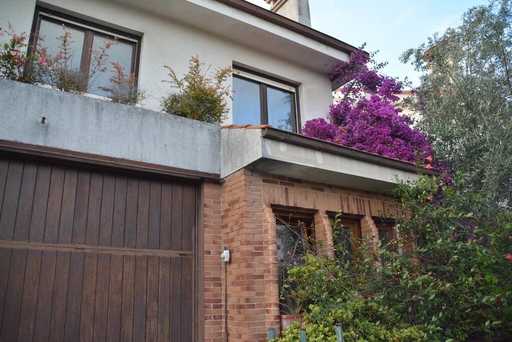 FACHADA GARAGE