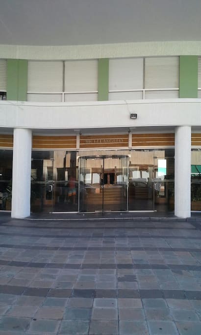 Entrada al Edificio
