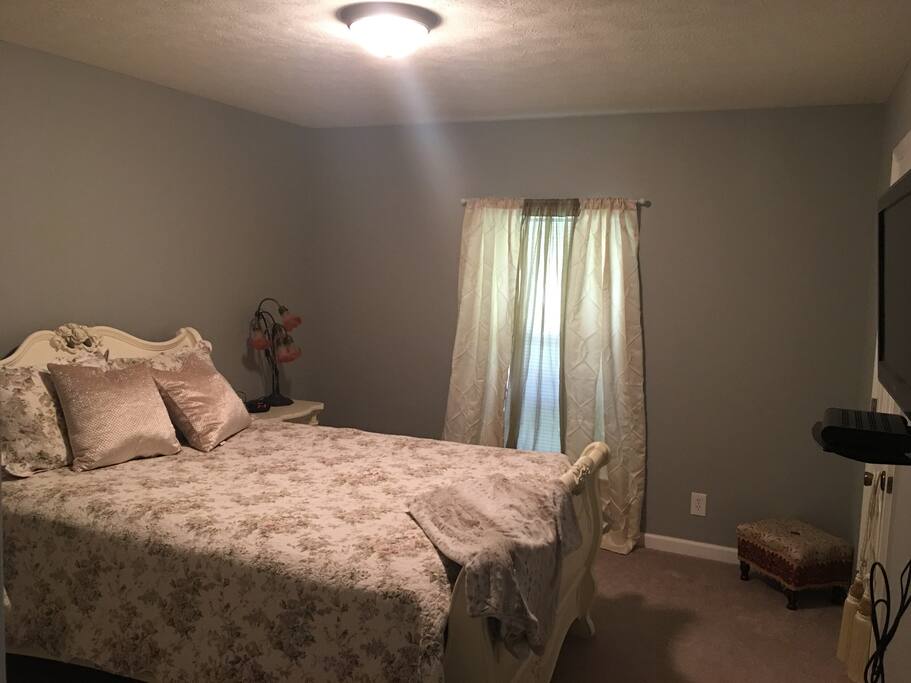 1st bedroom