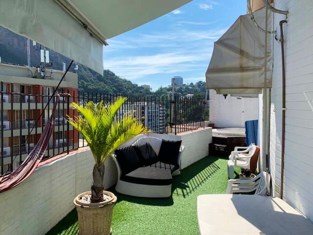 Cobertura em Copacabana 100m da praia com jacuzzi