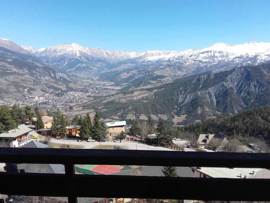 Vue sur la vallée et Barcelonnette
