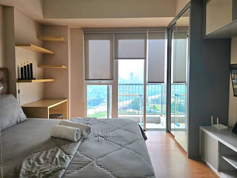Apt Casa De Parco Studio w Wi-fi, Pool & Netflix