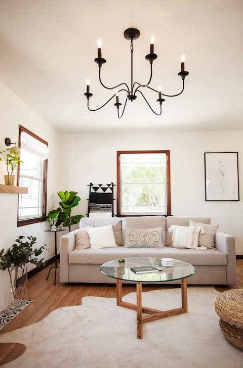 Central Chic Cal Heights Guesthouse + Private Yard